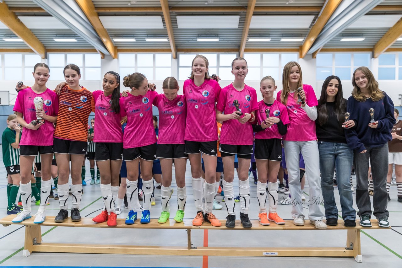 Bild 55 - C-Juniorinnen 2 Loewinnen Cup